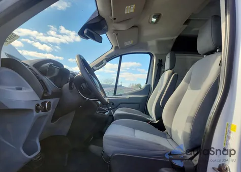 2016 Ford Transit T-150 z USA, uszkodzony, nr VIN 1FTYE1ZM5GKB22500